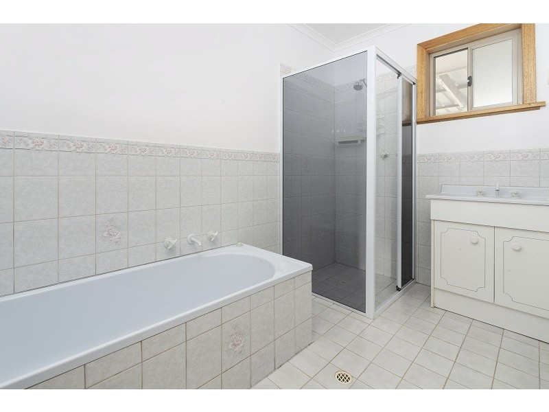 6 McCutcheon Street, Waikerie SA 5330