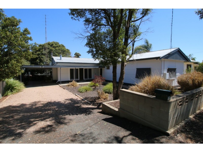 16 Wishart Street, Berri SA 5343