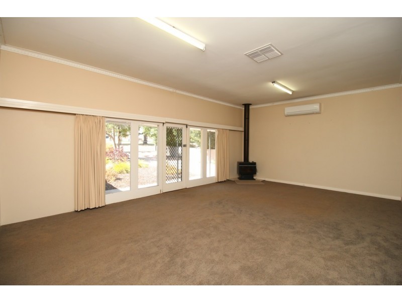 16 Wishart Street, Berri SA 5343