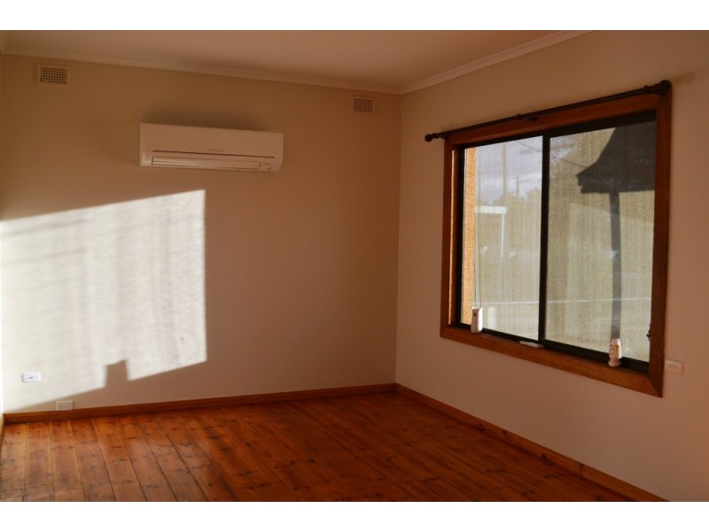 17 Acacia Ave, Loxton SA 5333