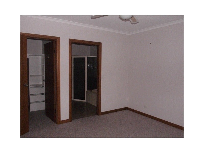 2/82 Twentieth Street, Renmark SA 5341
