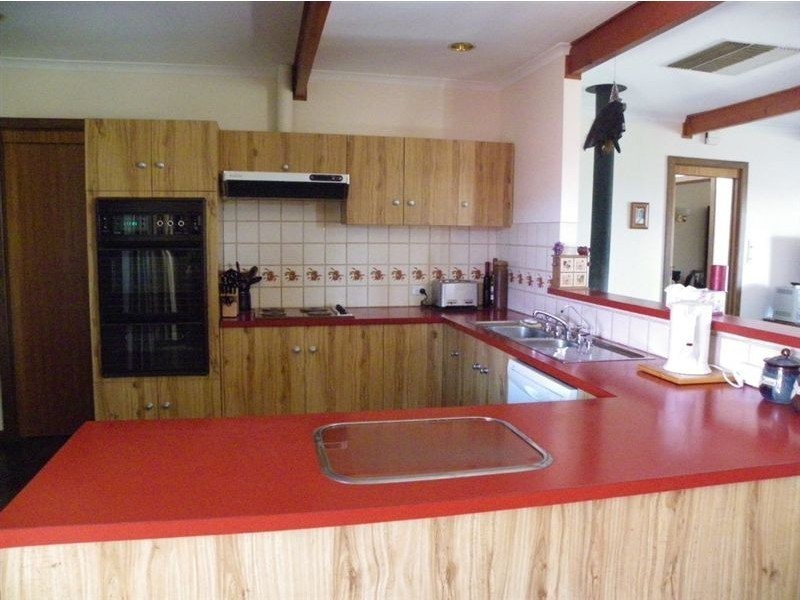 13 Thiele Avenue, Loxton SA 5333