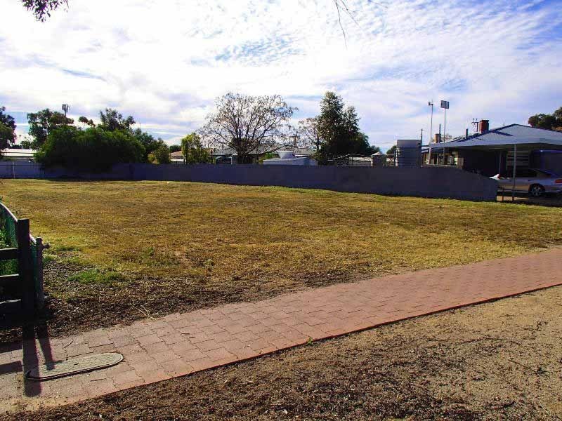 70 Pyap Street, Renmark SA 5341