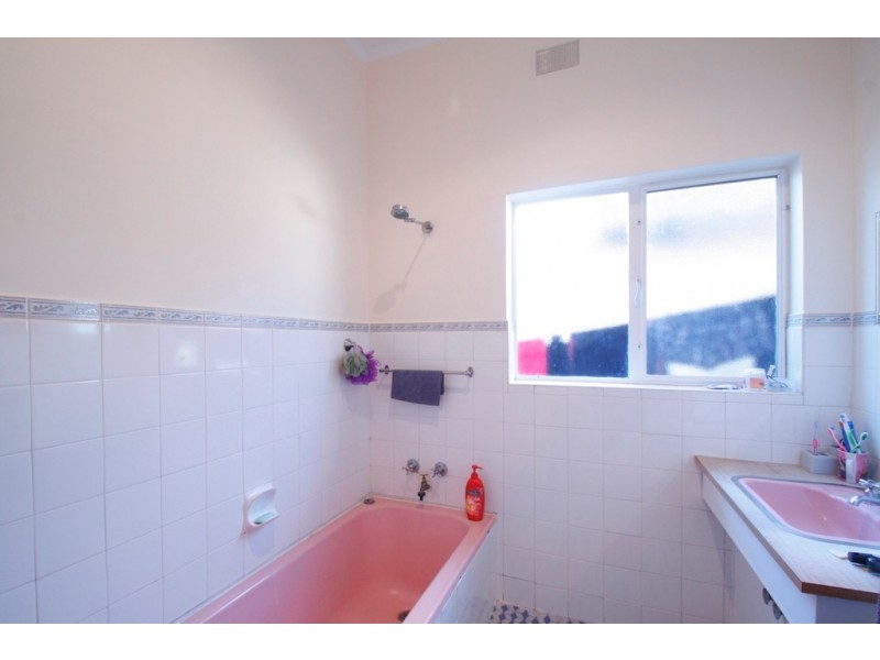 5 FOURTH STREET, Loxton SA 5333