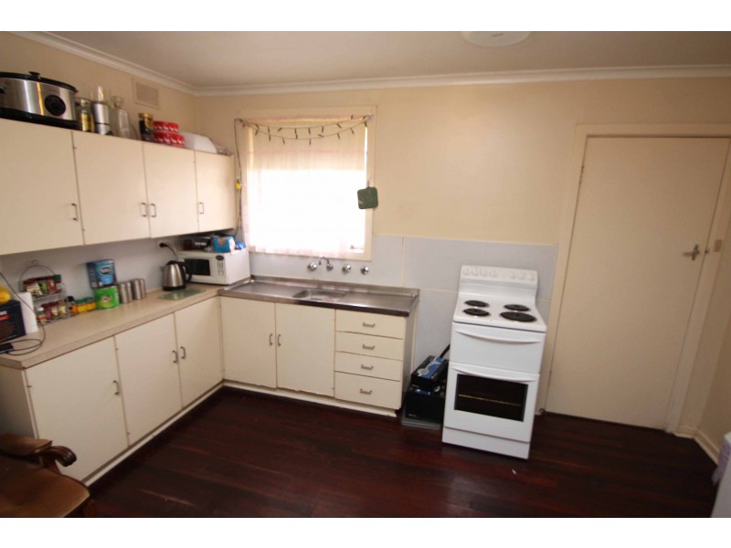 15 Belah Street, Renmark SA 5341