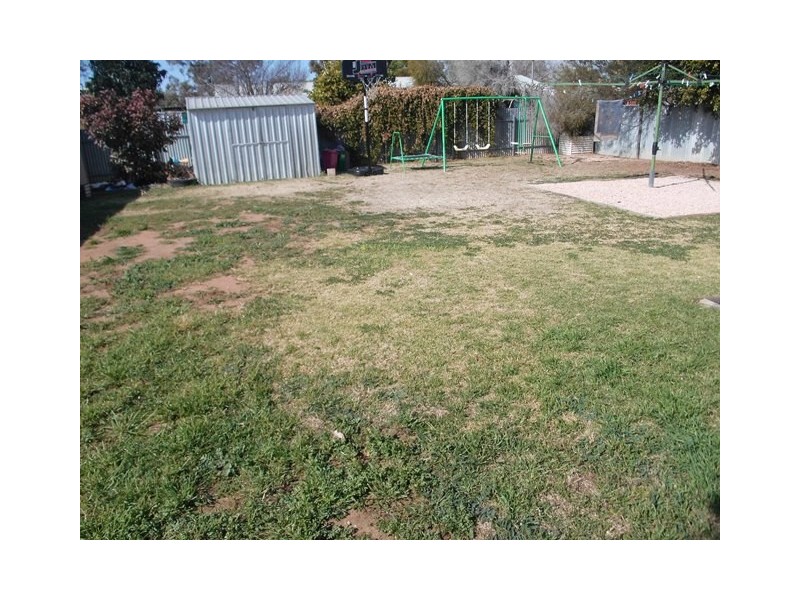 15 Belah Street, Renmark SA 5341