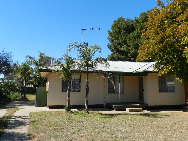 2 Paddick Street, Berri SA 5343