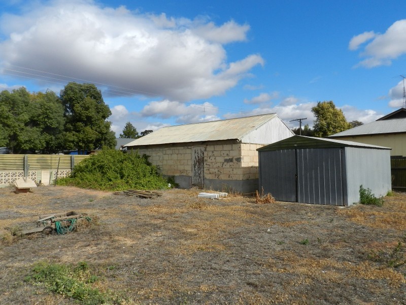 30 Lake Avenue, Barmera SA 5345