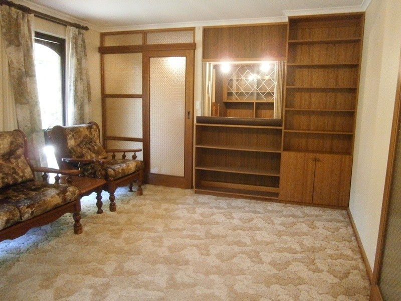 8 Civic Avenue, Waikerie SA 5330