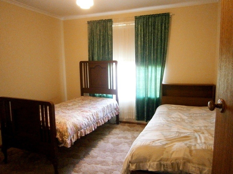 8 Civic Avenue, Waikerie SA 5330