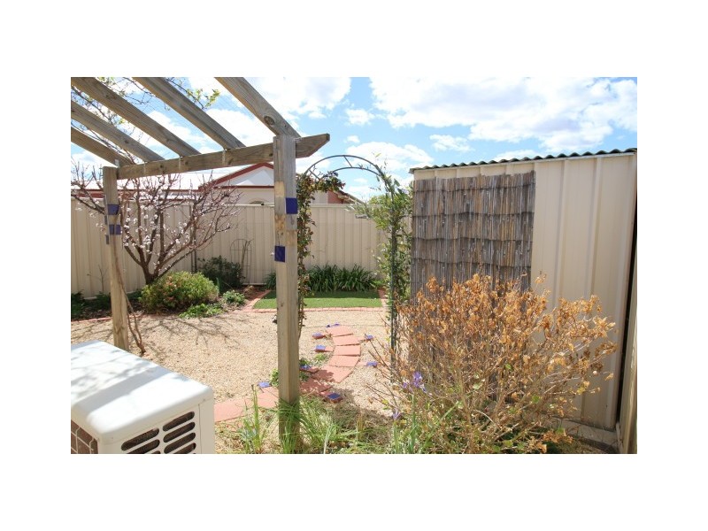 23 Nalara Avenue, Loxton SA 5333