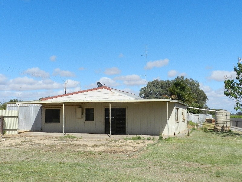 284 and 284A Gordon Road, Loveday SA 5345