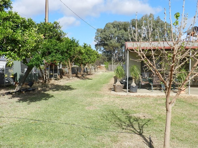 284 and 284A Gordon Road, Loveday SA 5345