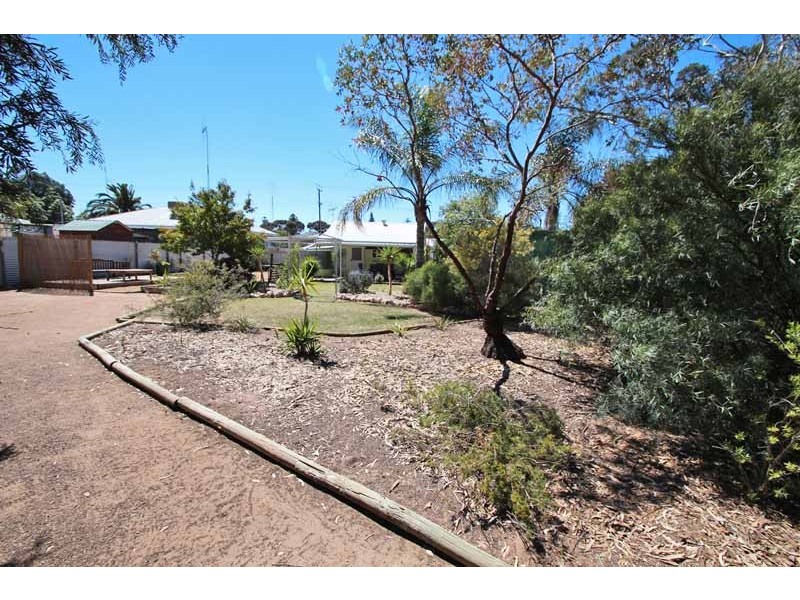7 Hale Street, Renmark SA 5341