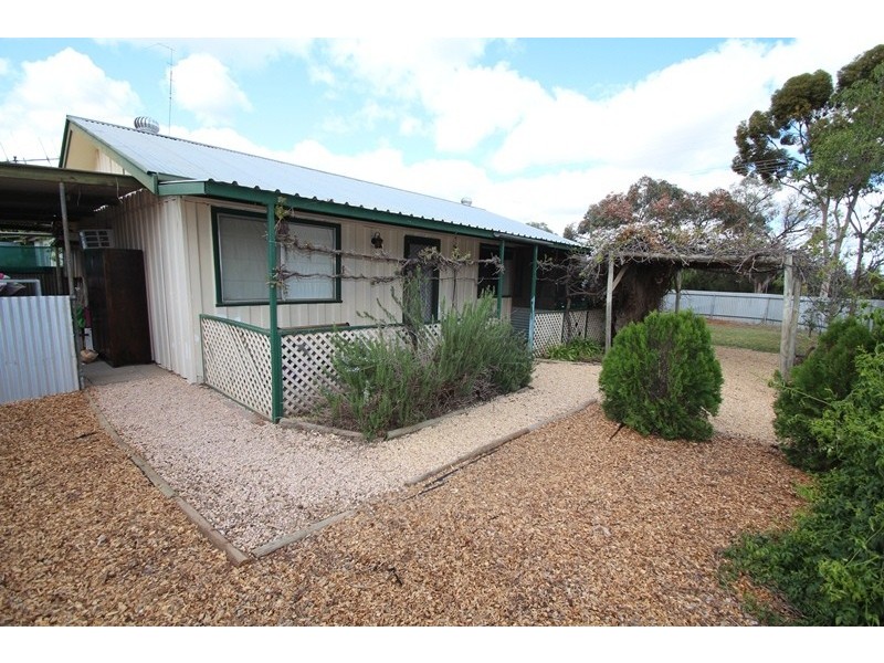 2 Murray Street, Paringa SA 5340