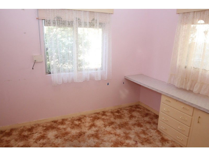 8 Cornwall Street, Berri SA 5343