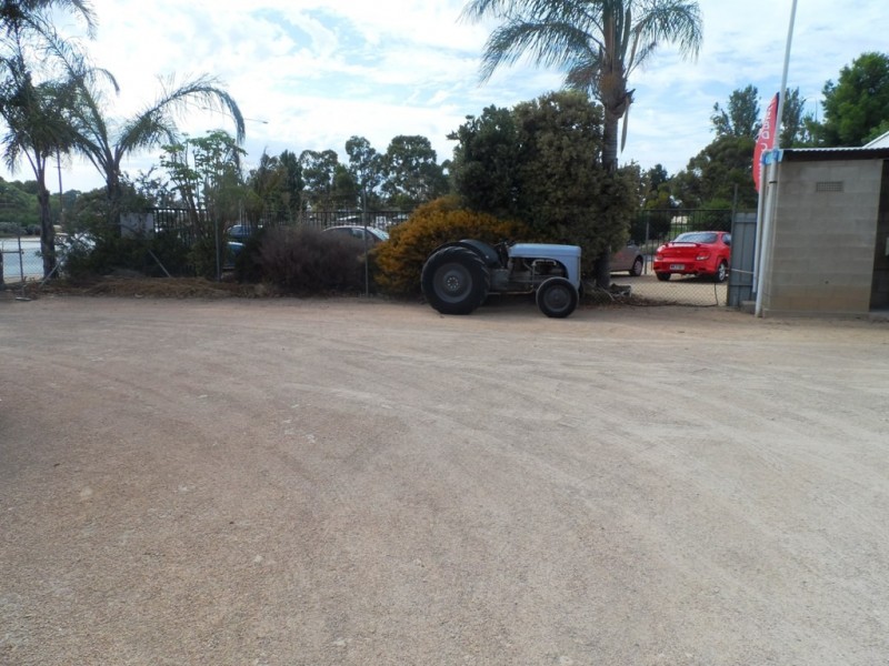 6 Bookpurnong Terrace, Loxton SA 5333