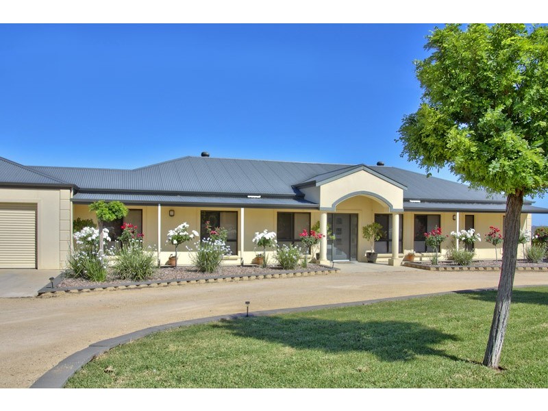 64 Wheatley Road, Loxton SA 5333