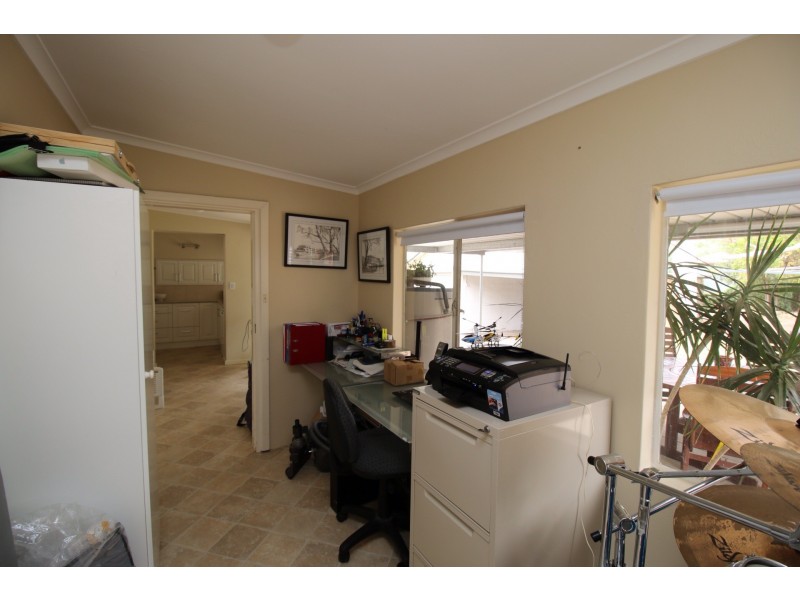 6 McMillan Street, Loxton SA 5333