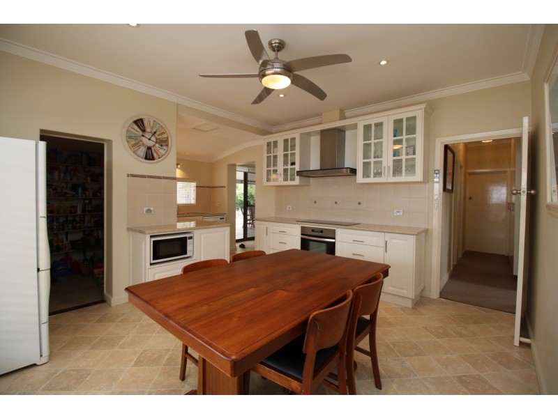 6 McMillan Street, Loxton SA 5333