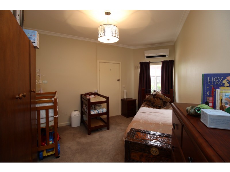 6 McMillan Street, Loxton SA 5333