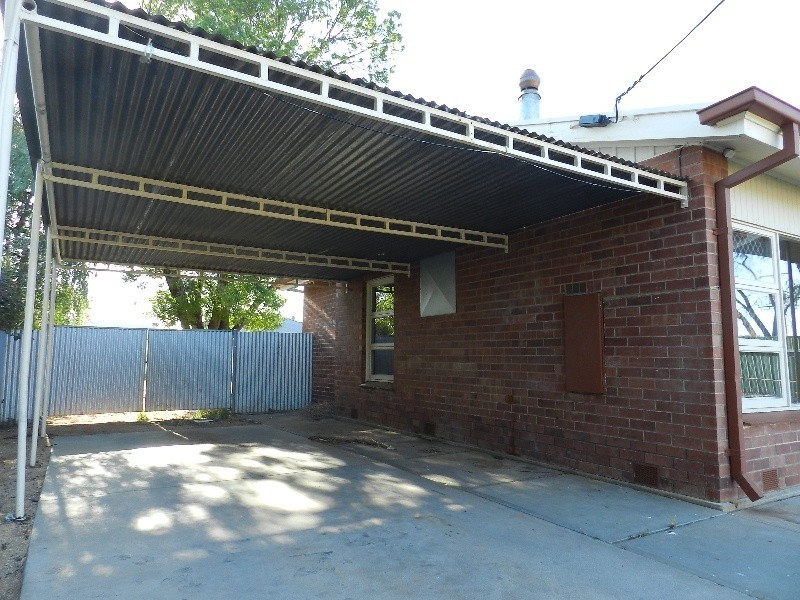 8 Gillespie Street, Berri SA 5343