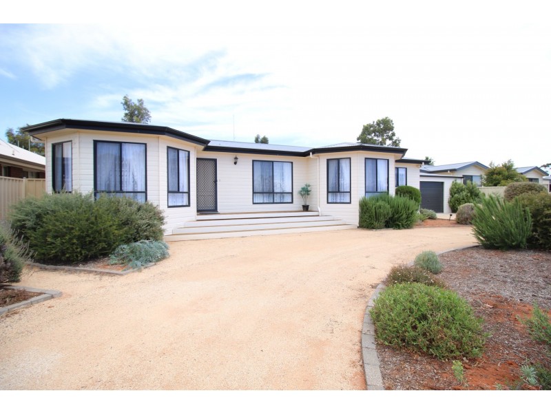 5 Schick Street, Loxton SA 5333