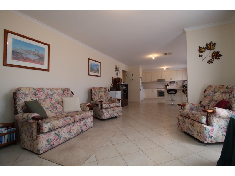 5 Schick Street, Loxton SA 5333