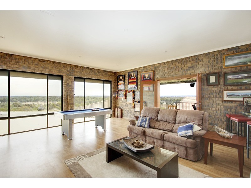 24 Thiele Avenue, Loxton SA 5333