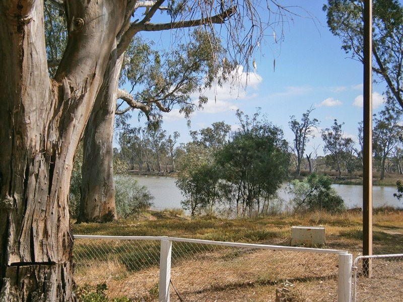 133 McPhee Avenue, Blanchetown SA 5357