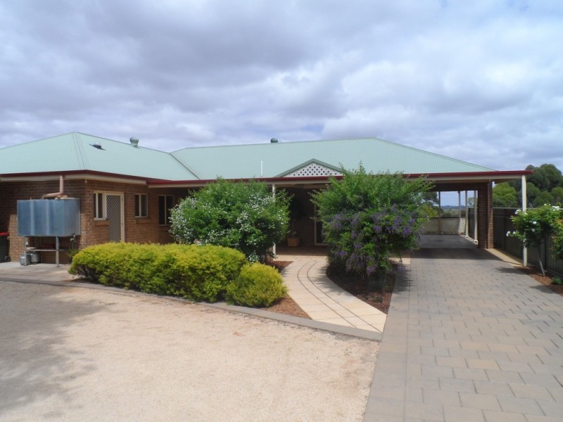 1 Crocker Crescent, Loxton SA 5333