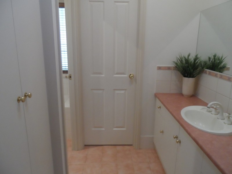 1 Crocker Crescent, Loxton SA 5333