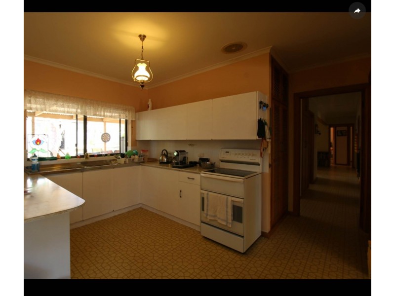 6 Cockin Road, Barmera SA 5345