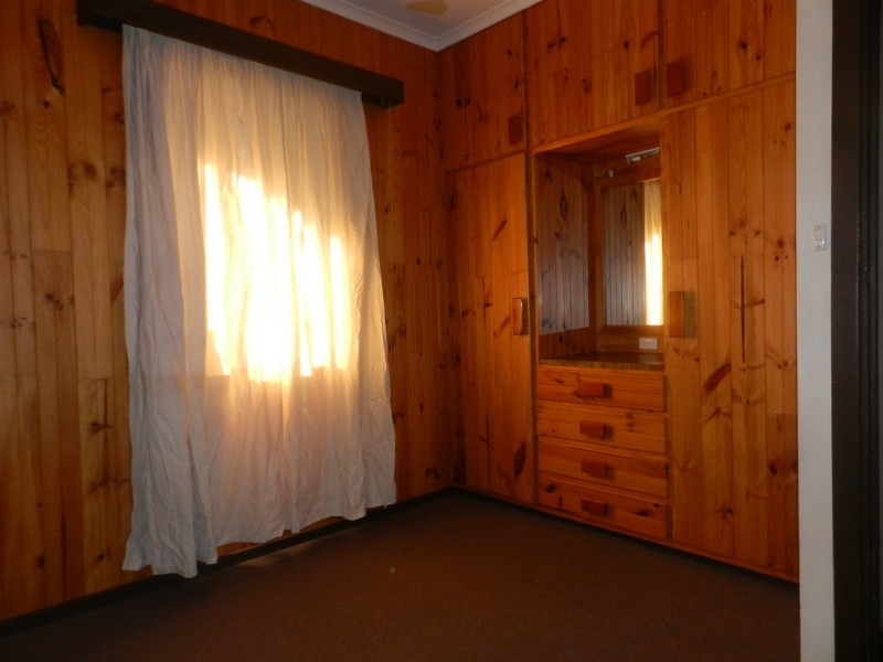 4 Waltham Street, Berri SA 5343