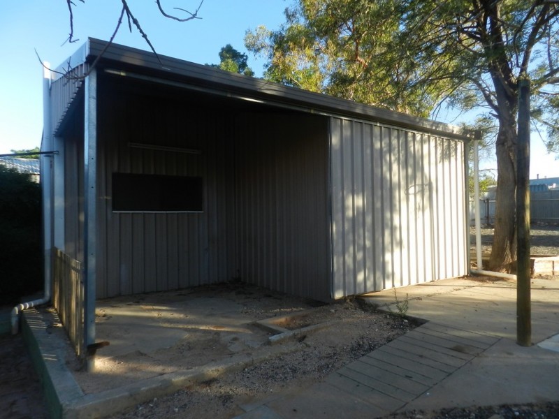 4 Waltham Street, Berri SA 5343