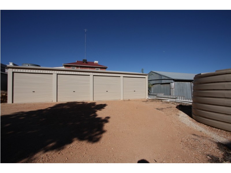 56 East Terrace, Loxton SA 5333