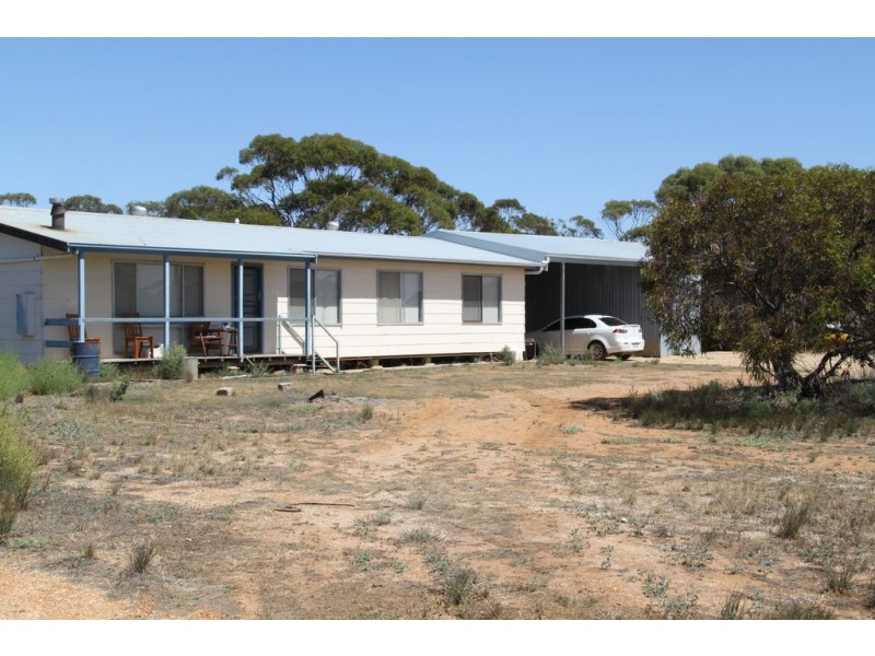 19 McCabe Avenue, Mindarie SA 5309