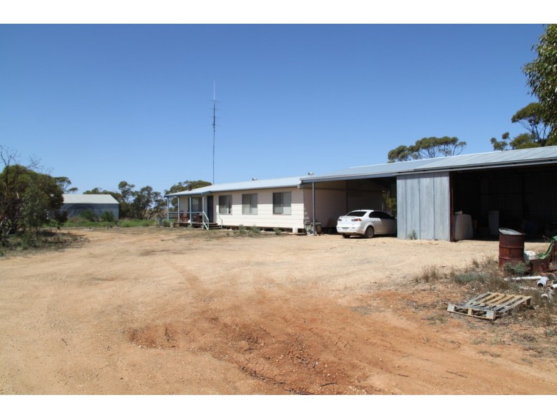 19 McCabe Avenue, Mindarie SA 5309