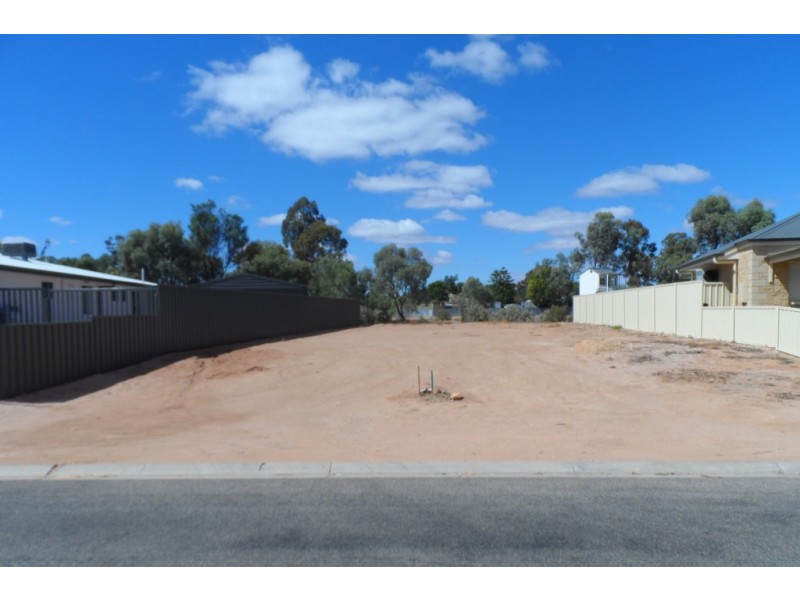 18 Flinders Street, Renmark SA 5341
