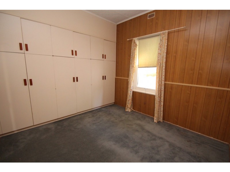 5 Tenth Street, Renmark SA 5341