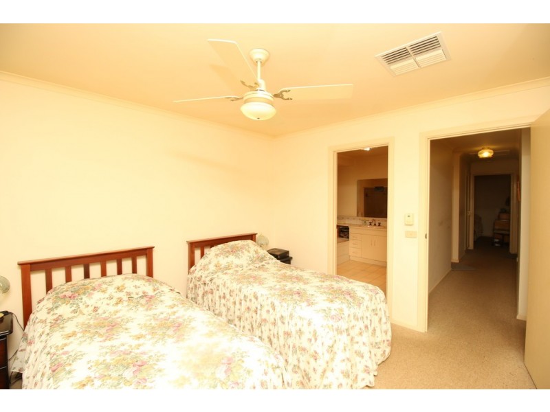 6 Najar Crescent, Berri SA 5343