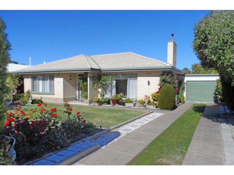 15 Nineteenth Street, Renmark SA 5341