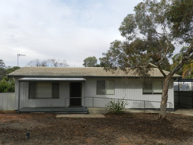 9 Jones Street, Berri SA 5343