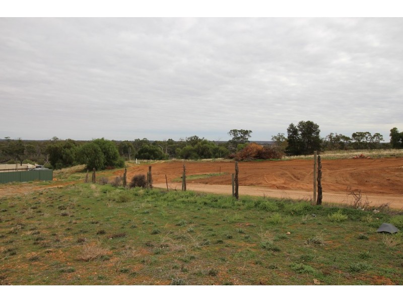 Lot 14 McEwen Drive, Loxton SA 5333