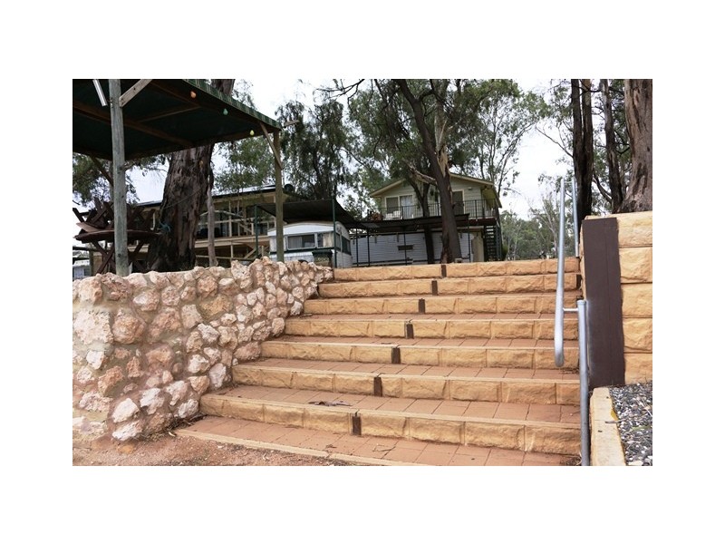202 scotts creek road, Morgan SA 5320