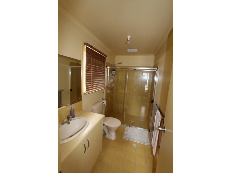 24 Helbig Drive, Blanchetown SA 5357