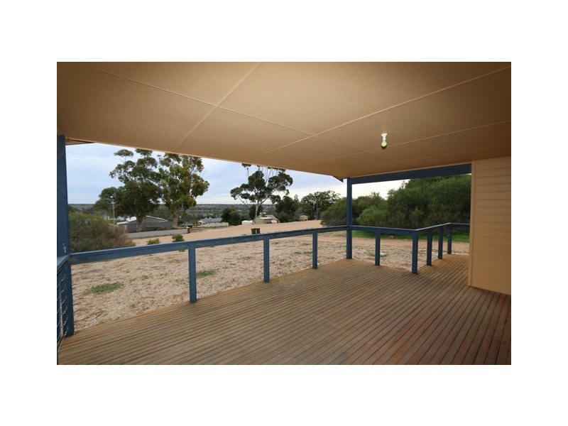 24 Helbig Drive, Blanchetown SA 5357