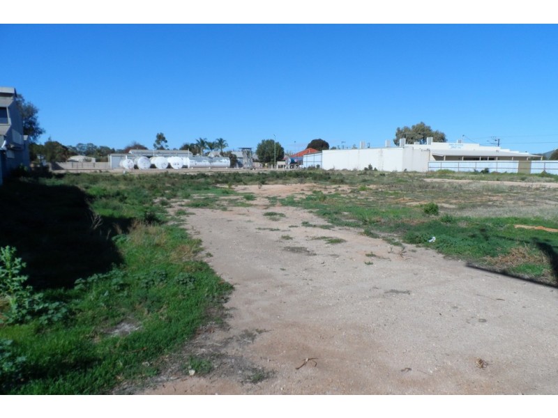 283 Renmark Ave (Industry Road), Renmark SA 5341