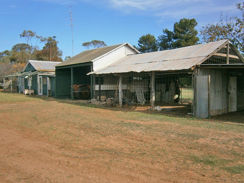 102 Hill Road, Sunlands SA 5322