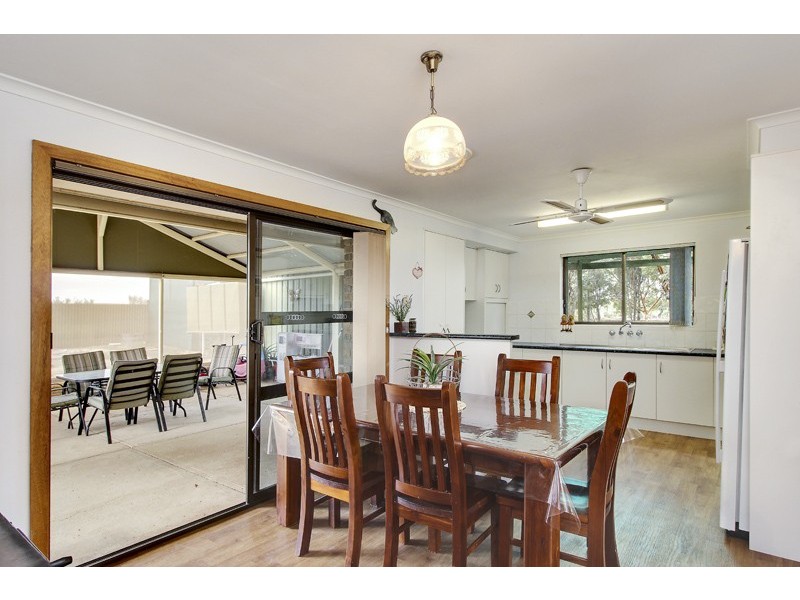 158 Newton Road, Loxton SA 5333